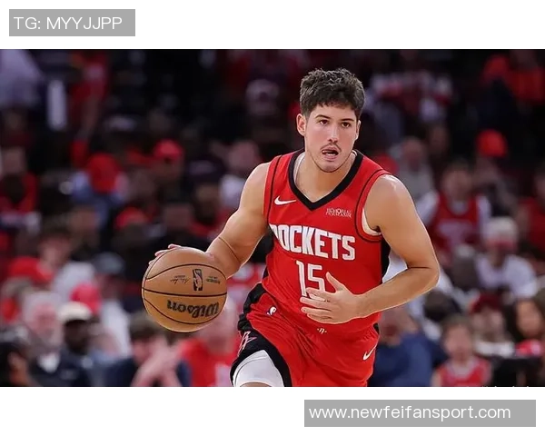 里德轻松砍下20分11篮板3助攻2抢断1盖帽展现全能表现